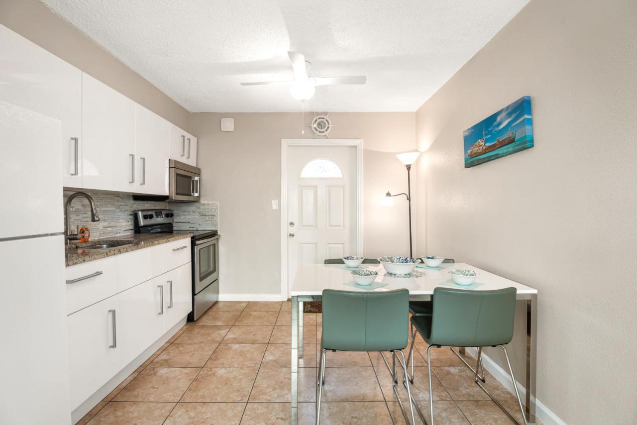 Island House Apartment Englewood Bagian luar foto